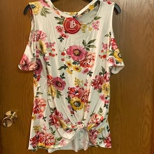 LaurieBelles cold shoulder top NWT